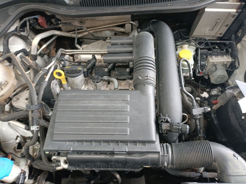 volkswagen polo v (6r1, 6c1) del año 2015