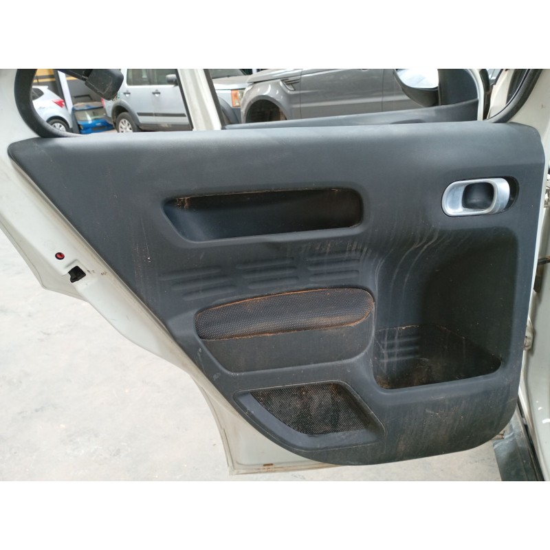 Recambio de guarnecido puerta trasera izquierda para citroën c4 cactus 1.6 bluehdi 100 referencia OEM IAM   