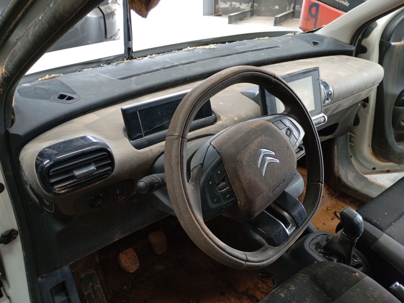 Recambio de salpicadero para citroën c4 cactus 1.6 bluehdi 100 referencia OEM IAM   