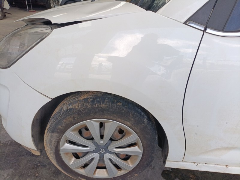 Recambio de aleta delantera izquierda para citroën c3 ii (sc_) 1.4 hdi 70 (sc8hzc, sc8hr0, sc8hp4) referencia OEM IAM   