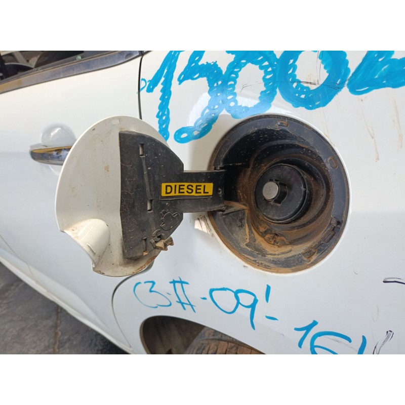 Recambio de tapa exterior combustible para citroën c3 ii (sc_) 1.4 hdi 70 (sc8hzc, sc8hr0, sc8hp4) referencia OEM IAM   