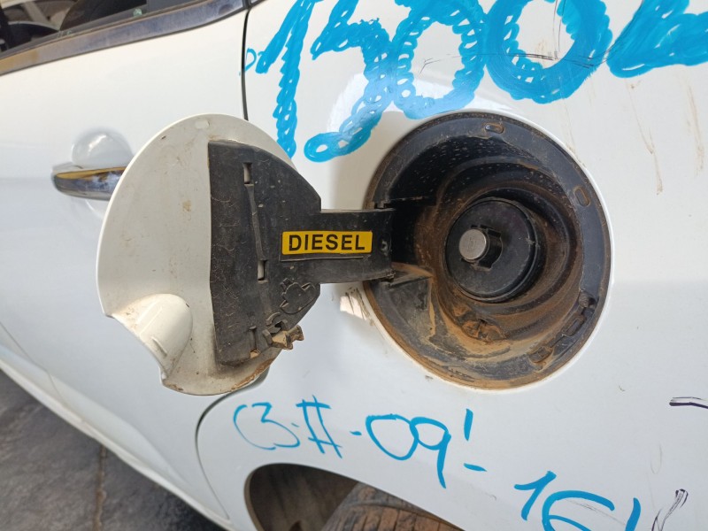 Recambio de tapa exterior combustible para citroën c3 ii (sc_) 1.4 hdi 70 (sc8hzc, sc8hr0, sc8hp4) referencia OEM IAM   
