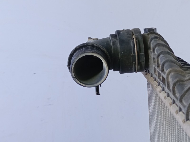 Recambio de radiador agua para land rover range rover velar referencia OEM IAM HK838005DB  P2-A6-13