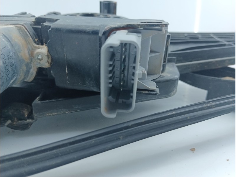 Recambio de elevalunas delantero izquierdo para peugeot 208 ii (ub_, up_, uw_, uj_) 1.2 puretech 100 referencia OEM IAM   