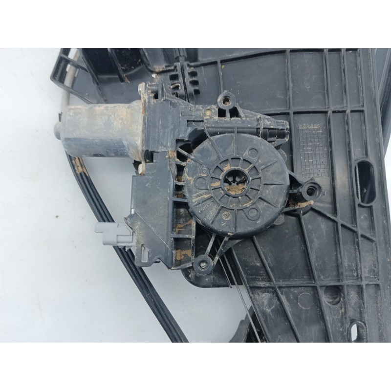 Recambio de elevalunas delantero izquierdo para peugeot 208 ii (ub_, up_, uw_, uj_) 1.2 puretech 100 referencia OEM IAM   