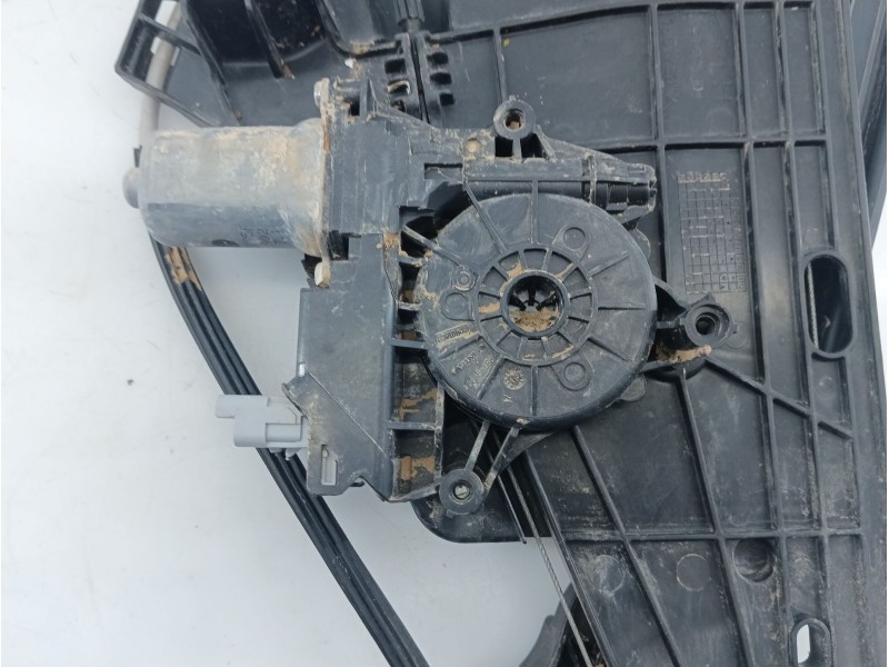 Recambio de elevalunas delantero izquierdo para peugeot 208 ii (ub_, up_, uw_, uj_) 1.2 puretech 100 referencia OEM IAM   