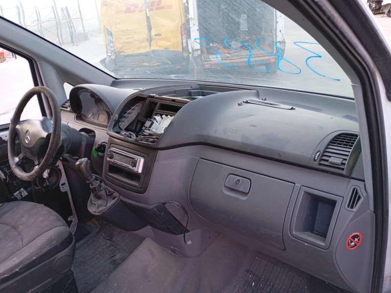 mercedes-benz vito autobús (w639) del año 2003
