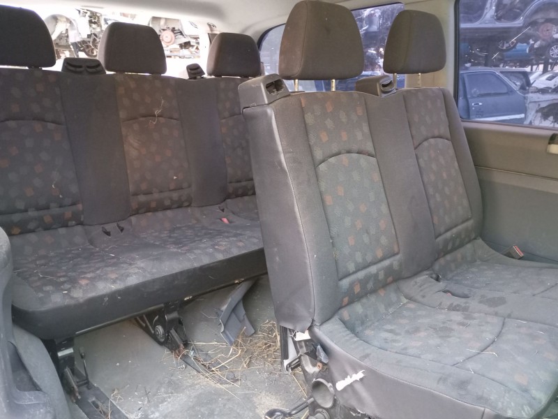 mercedes-benz vito autobús (w639) del año 2003
