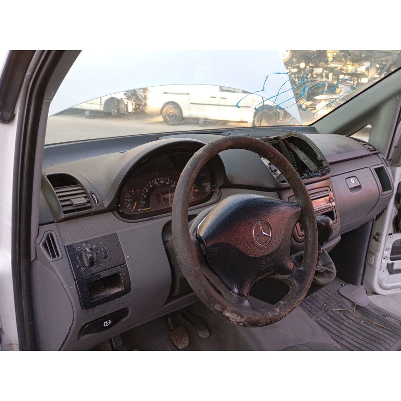 Recambio de salpicadero para mercedes-benz vito autobús (w639) 109 cdi (639.701) referencia OEM IAM   