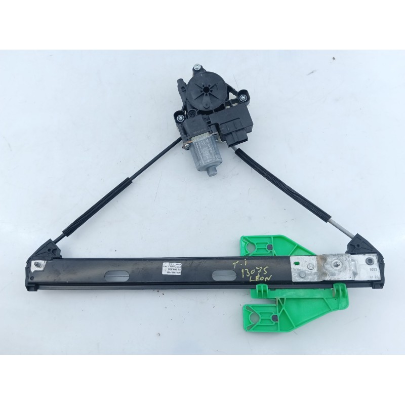 Recambio de elevalunas trasero izquierdo para seat leon sportstourer kl8 fr hybrid referencia OEM IAM   