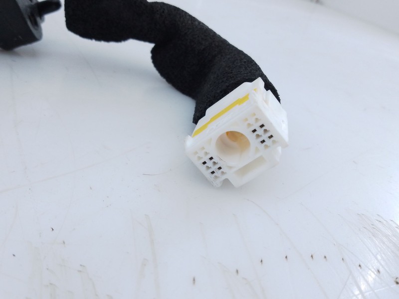 Recambio de retrovisor izquierdo electrico para kia sportage 1.6 crdi mhev mhev m63a18 referencia OEM IAM   