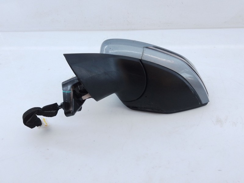 Recambio de retrovisor izquierdo electrico para kia sportage 1.6 crdi mhev mhev m63a18 referencia OEM IAM   