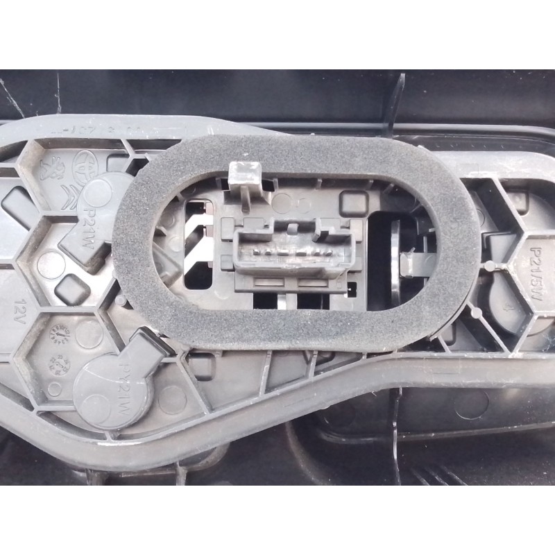 Recambio de piloto trasero izquierdo para fiat scudo furgoneta 2.0 multijet 145 (506) referencia OEM IAM   