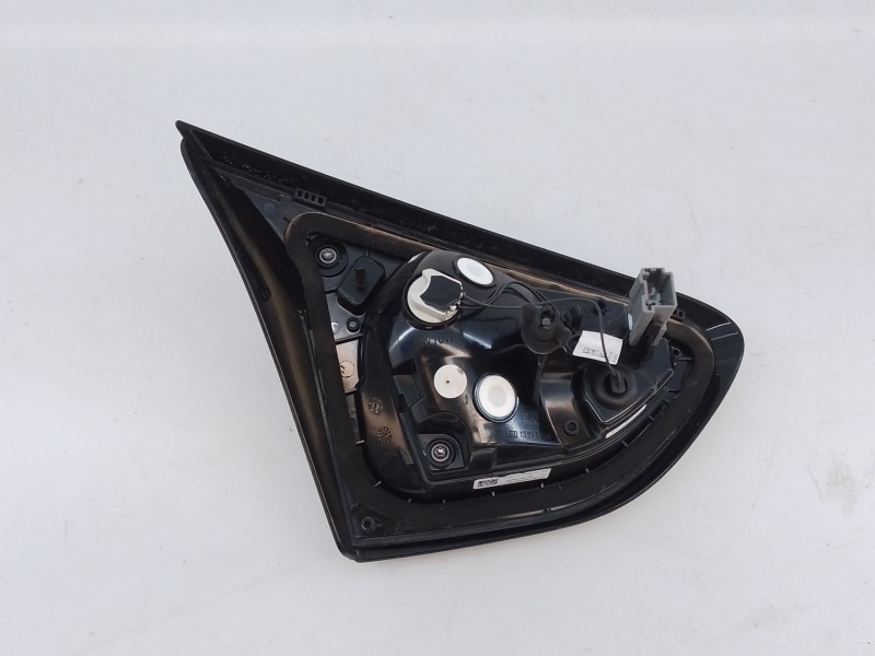 Recambio de piloto trasero derecho porton para ford puma (j2k, cf7) 1.0 ecoboost mhev referencia OEM IAM   
