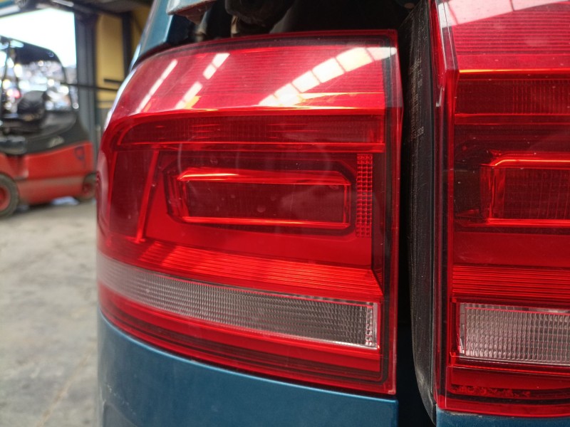 Recambio de piloto trasero izquierdo para volkswagen touran (5t1) 2.0 tdi referencia OEM IAM   