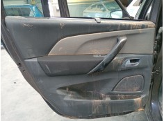 GUARNECIDO PUERTA TRASERA IZQUIERDA 