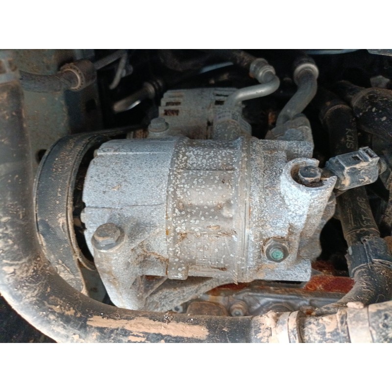 Recambio de compresor aire acondicionado para volkswagen touran (5t1) 2.0 tdi referencia OEM IAM 5Q0816803B  