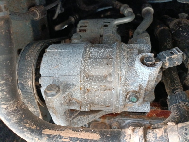 Recambio de compresor aire acondicionado para volkswagen touran (5t1) 2.0 tdi referencia OEM IAM 5Q0816803B  