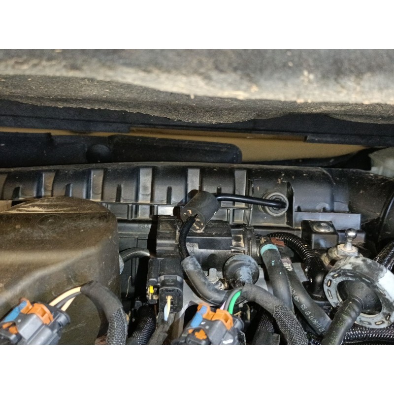 Recambio de filtro aire para citroën c4 grand picasso ii (da_, de_) 1.2 thp 130 referencia OEM IAM   
