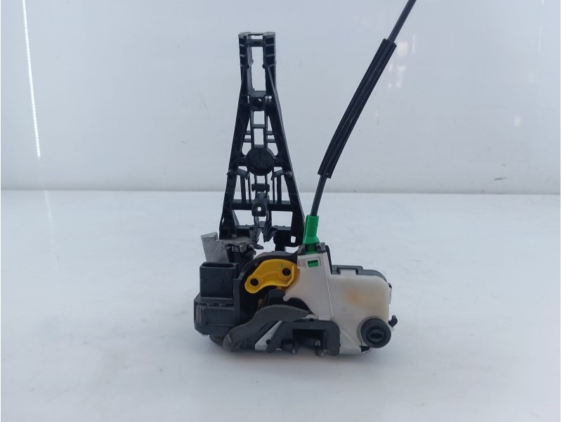 Recambio de cerradura puerta delantera izquierda para chevrolet orlando lt+ referencia OEM IAM   