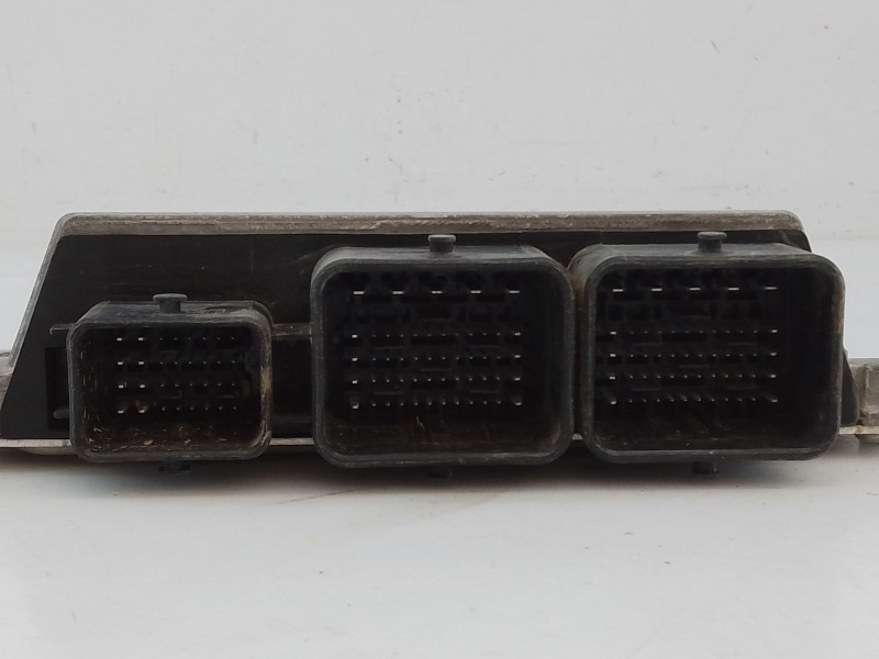 Recambio de centralita motor uce para citroën c3 ii (sc_) 1.2 vti 82 referencia OEM IAM 9811545080  