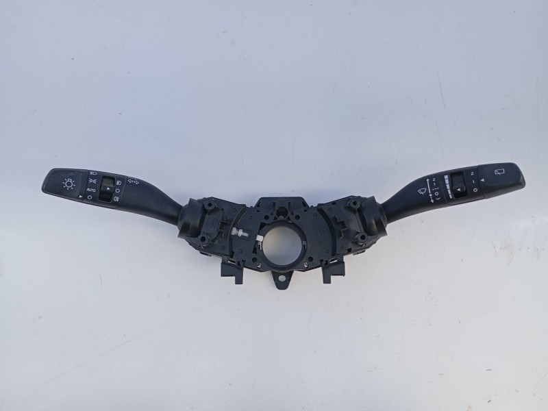 Recambio de mando intermitentes para kia stonic (ybcuv) drive referencia OEM IAM   