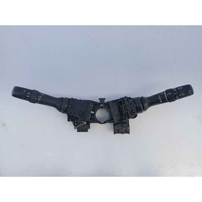 Recambio de mando intermitentes para toyota auris hybrid advance referencia OEM IAM   