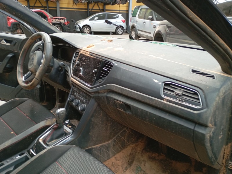 volkswagen t-roc (a11, d11) del año 2021