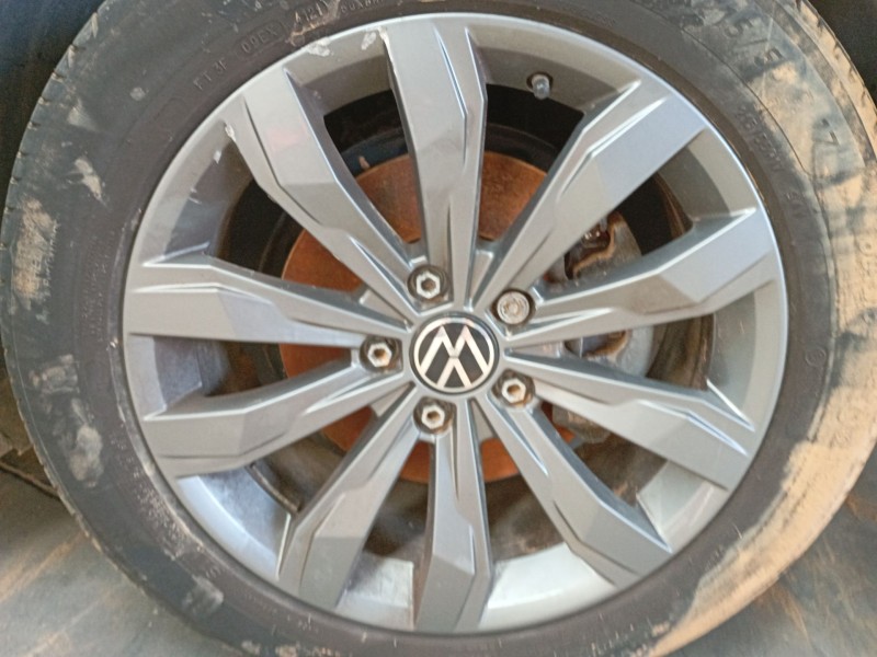 Recambio de juego llantas para volkswagen t-roc (a11, d11) 1.5 tsi referencia OEM IAM 215/55/17  