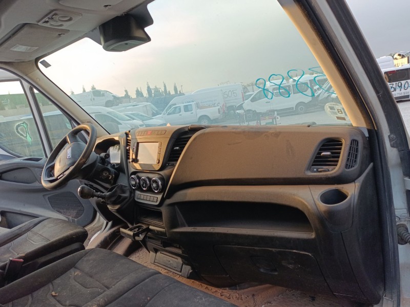 iveco daily vi caja/chasis del año 2016