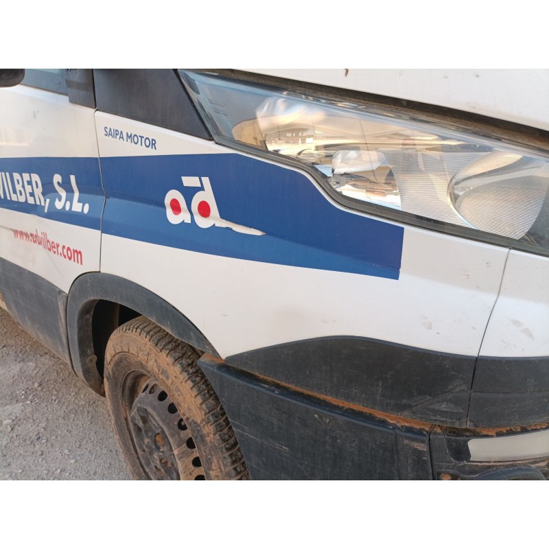 Recambio de aleta delantera derecha para iveco daily vi caja/chasis 33s15, 35s15, 35c15 referencia OEM IAM   
