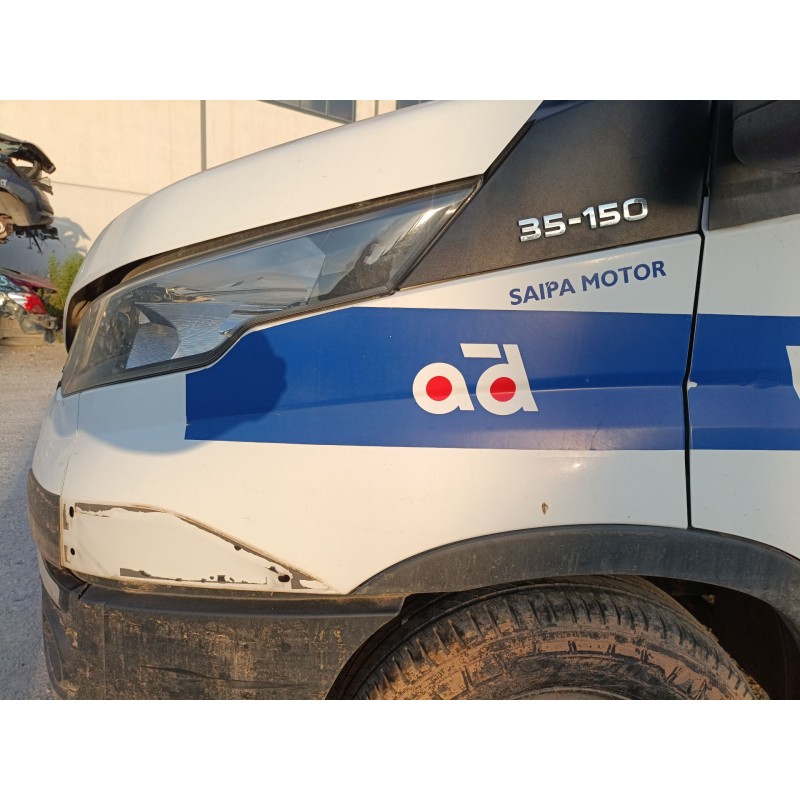 Recambio de aleta delantera izquierda para iveco daily vi caja/chasis 33s15, 35s15, 35c15 referencia OEM IAM   