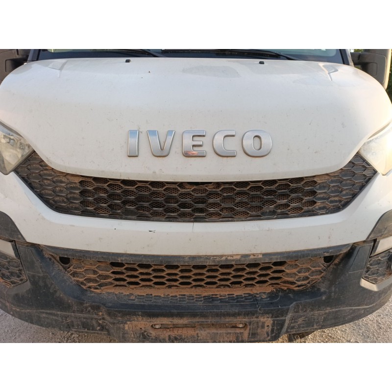Recambio de rejilla delantera para iveco daily vi caja/chasis 33s15, 35s15, 35c15 referencia OEM IAM   