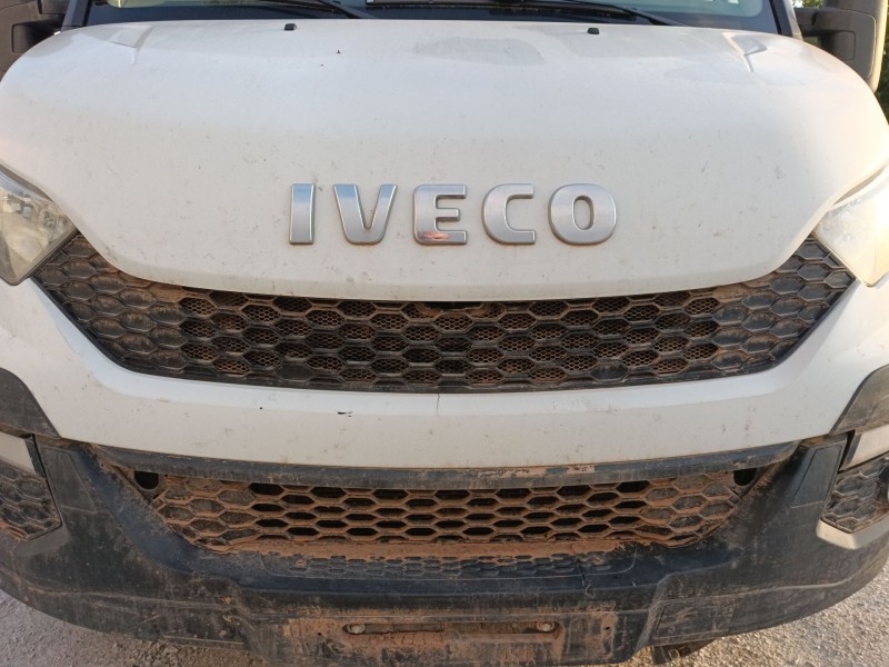 Recambio de rejilla delantera para iveco daily vi caja/chasis 33s15, 35s15, 35c15 referencia OEM IAM   