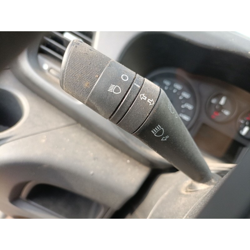 Recambio de mando intermitentes para iveco daily vi caja/chasis 33s15, 35s15, 35c15 referencia OEM IAM   