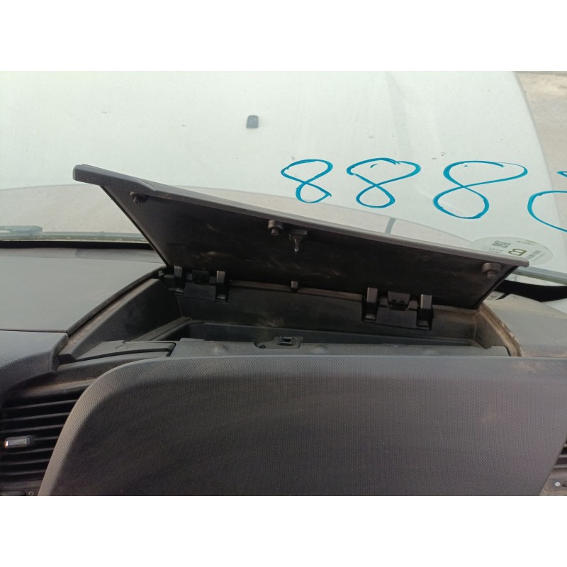 Recambio de guantera para iveco daily vi caja/chasis 33s15, 35s15, 35c15 referencia OEM IAM   