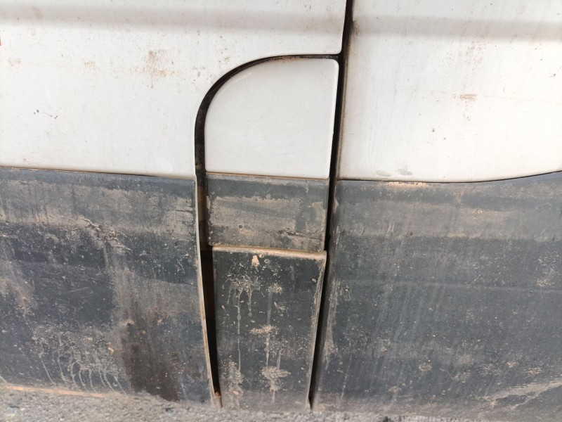 Recambio de tapa exterior combustible para iveco daily vi caja/chasis 33s15, 35s15, 35c15 referencia OEM IAM   