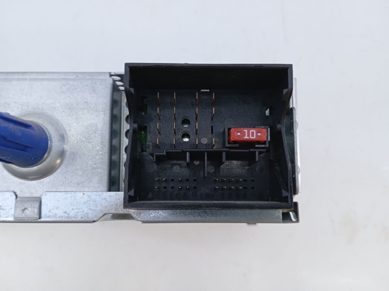 Recambio de sistema audio / radio cd para peugeot 308 access referencia OEM IAM 96662671XH04  