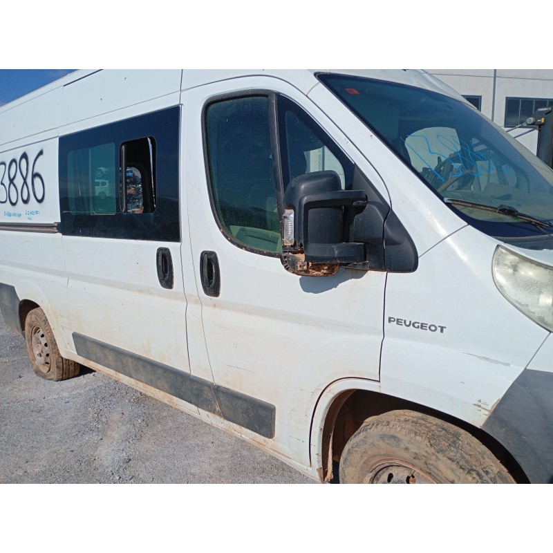 Recambio de puerta delantera derecha para peugeot boxer autobús 2.2 hdi 120 referencia OEM IAM   