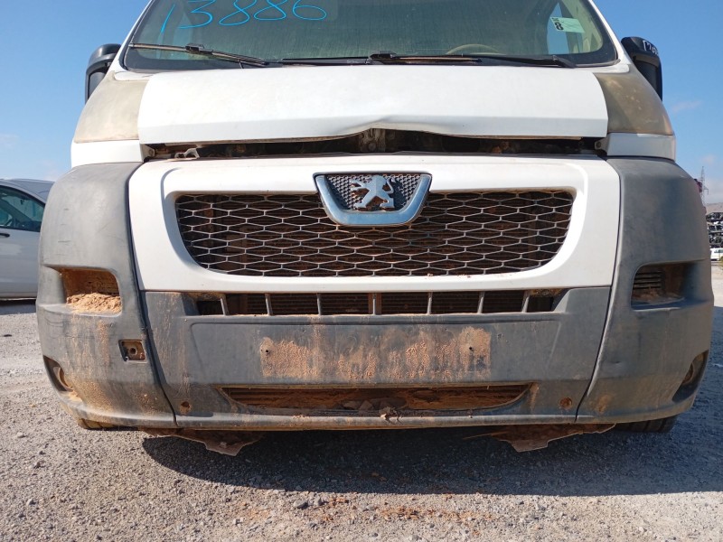 Recambio de paragolpes delantero para peugeot boxer autobús 2.2 hdi 120 referencia OEM IAM   