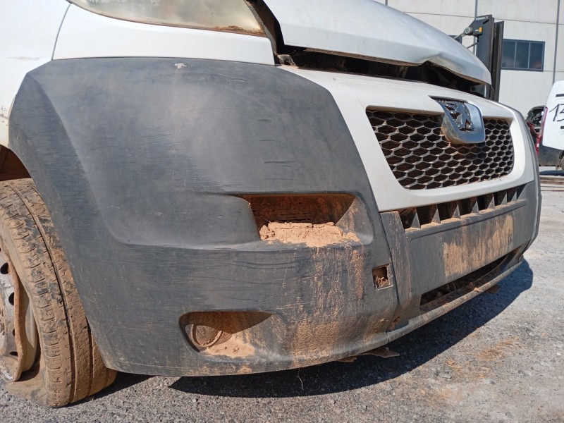 Recambio de paragolpes delantero para peugeot boxer autobús 2.2 hdi 120 referencia OEM IAM   