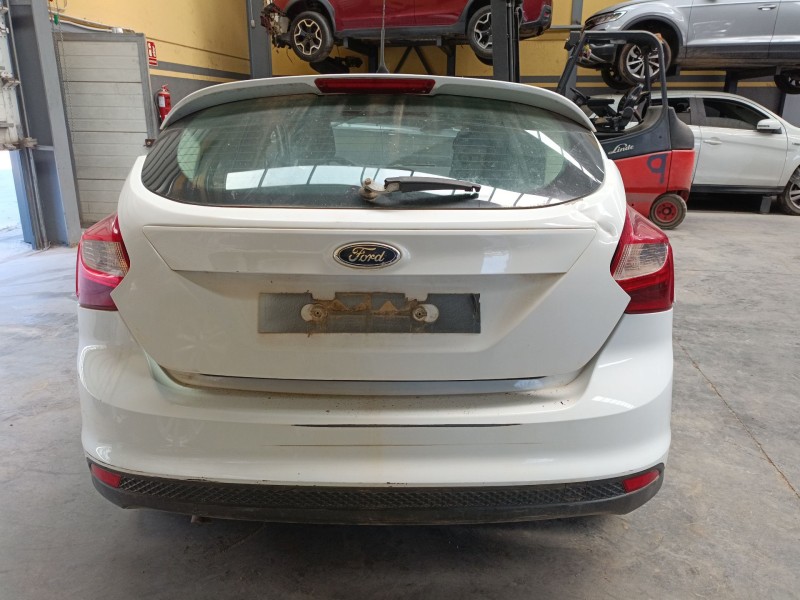 ford focus iii sedán del año 2012