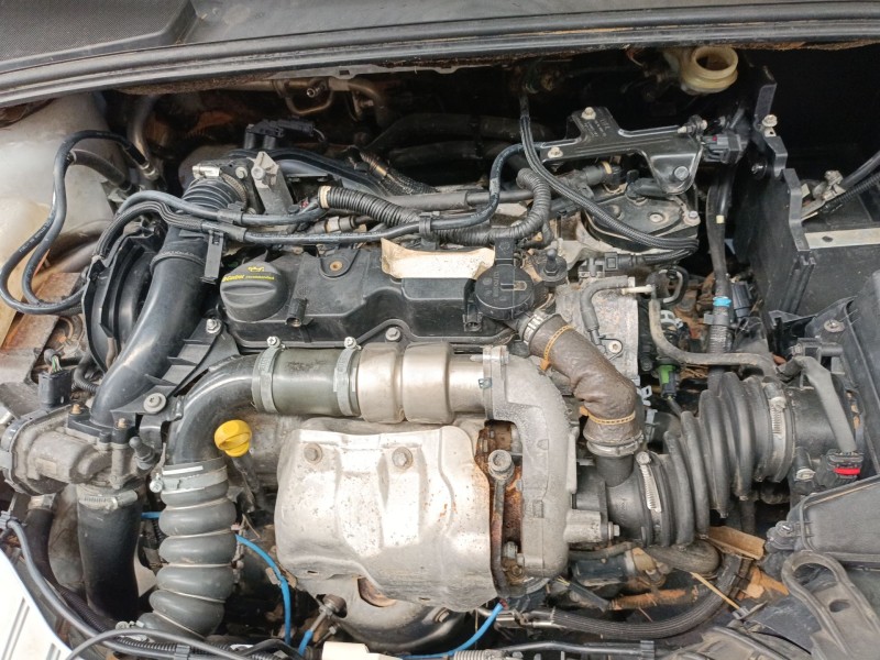 ford focus iii sedán del año 2012