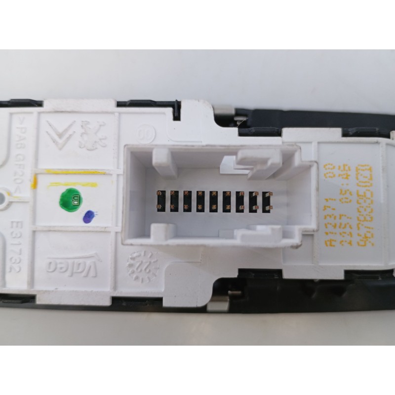 Recambio de mando elevalunas delantero izquierdo para fiat scudo furgoneta 2.0 multijet 145 (506) referencia OEM IAM   