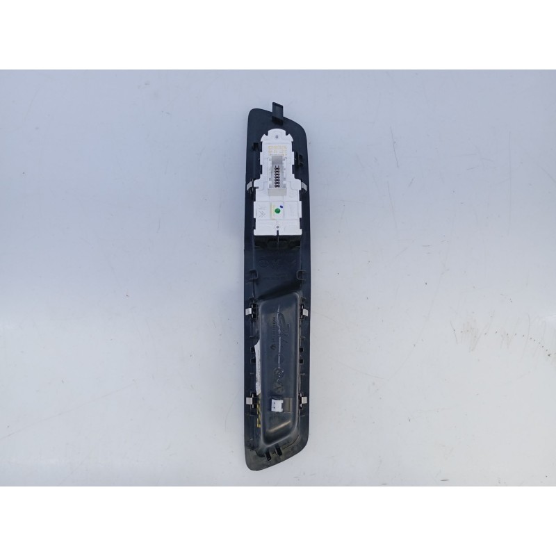 Recambio de mando elevalunas delantero izquierdo para fiat scudo furgoneta 2.0 multijet 145 (506) referencia OEM IAM   