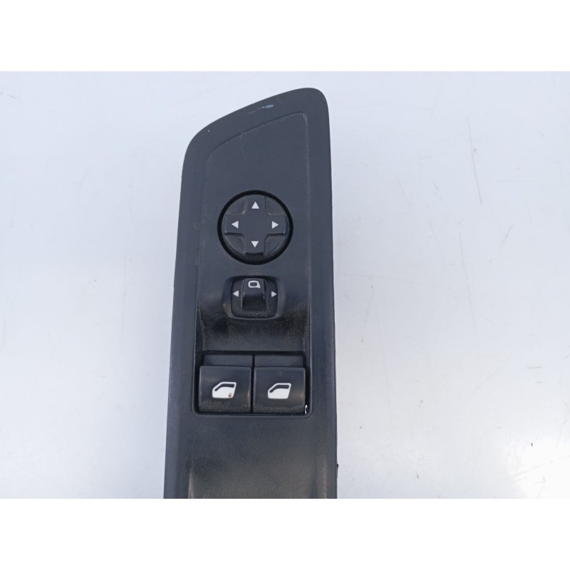 Recambio de mando elevalunas delantero izquierdo para fiat scudo furgoneta 2.0 multijet 145 (506) referencia OEM IAM   