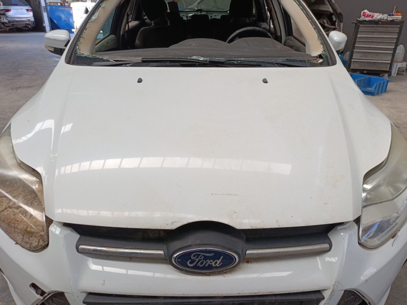 Recambio de capot para ford focus iii sedán 1.6 tdci referencia OEM IAM   
