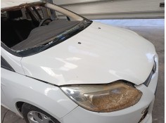 Recambio de capot para ford focus iii sedán 1.6 tdci referencia OEM IAM    2