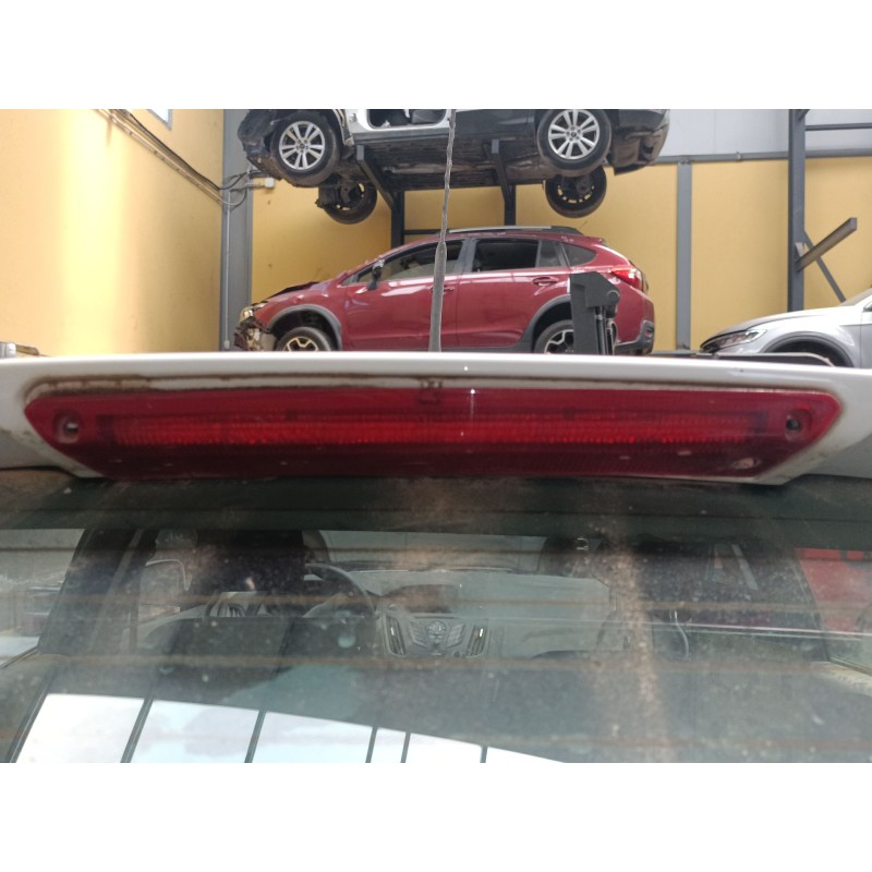 Recambio de luz central de freno para ford focus iii sedán 1.6 tdci referencia OEM IAM   