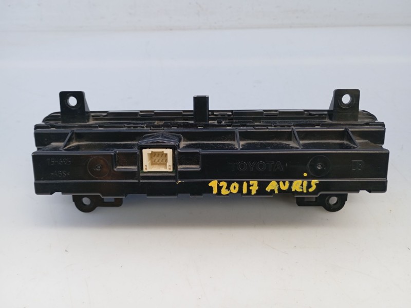Recambio de mando climatizador para toyota auris active referencia OEM IAM   